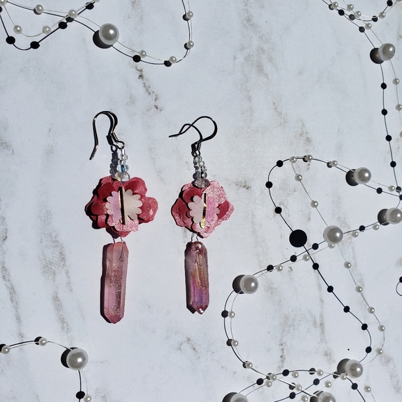 Paper Flower Earrings - Picture 3 of 3